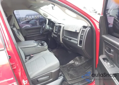 2015 Ram 1500 Express z USA, uszkodzony, nr VIN 1C6RR7KT2FS585813